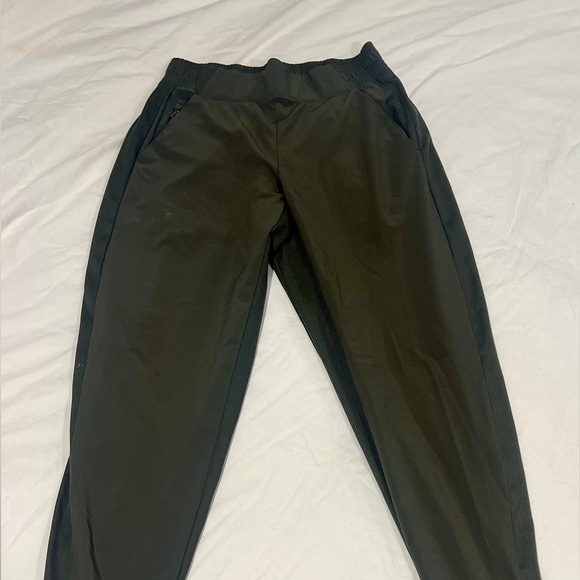 Athleta Brooklyn Jogger - mountain olive size 0 - Picture 4 of 8